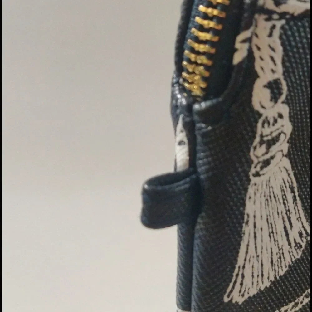 Chico Printed Tassel Tech‎ Case
